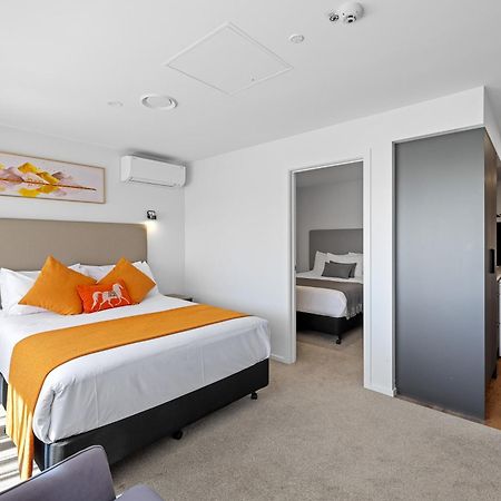 Golden Hotel Christchurch Extérieur photo