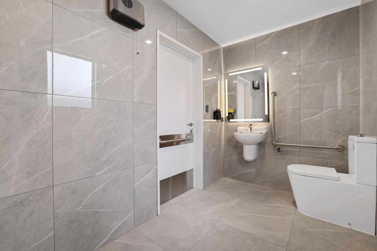 Golden Hotel Christchurch Extérieur photo