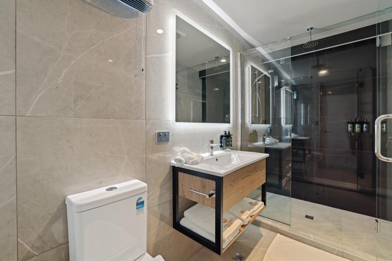 Golden Hotel Christchurch Extérieur photo