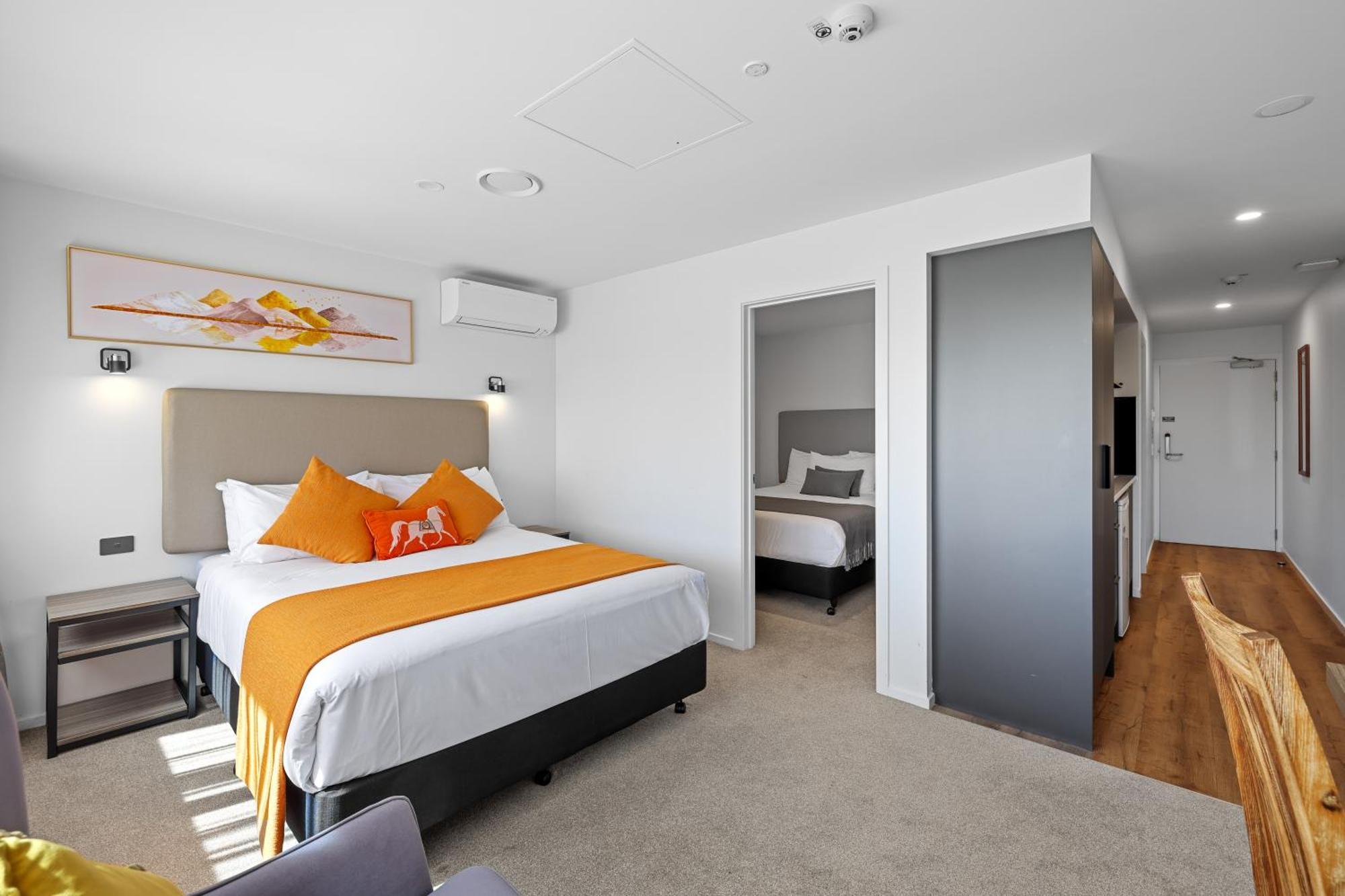 Golden Hotel Christchurch Extérieur photo